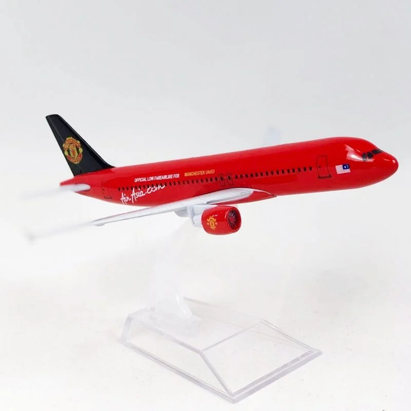 A320 Air Asia Manchester United Livery 1:400 (16 cm)