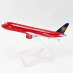 A320 Air Asia Manchester United Livery 1:400 (16 cm)