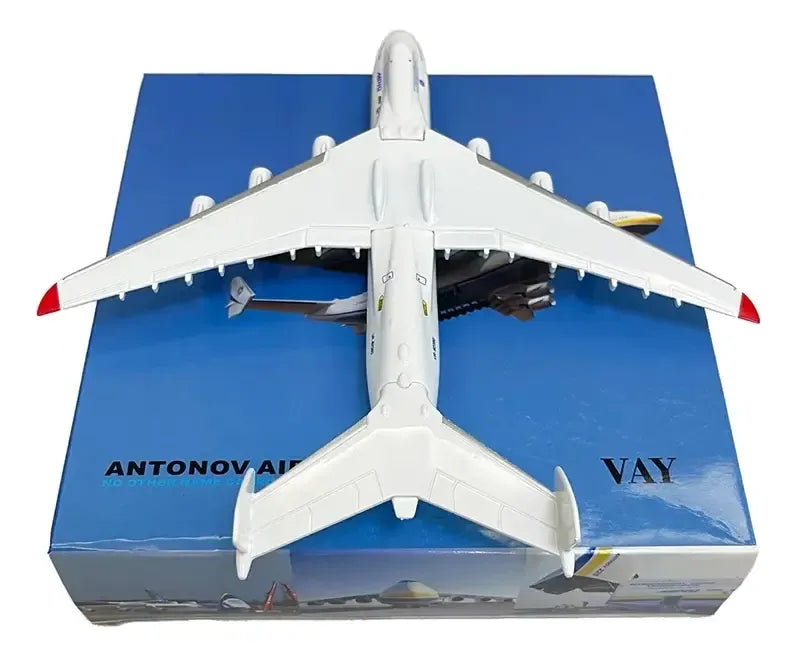 Antonov 225 Mriya Escala 1:400 (20 Cm)