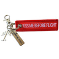 Llavero Rojo Kiss Me Before Flight