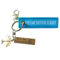 Llavero Celeste Kiss Me Before Flight
