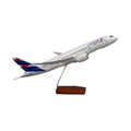 LATAM B787  Escala 1:130 (44 cm)