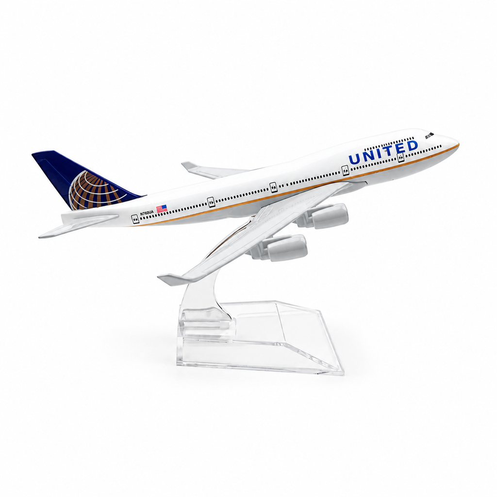B747 United 1:400 (16 cm)