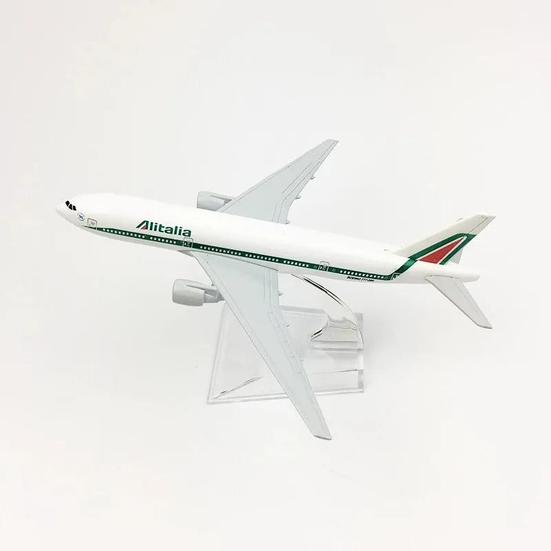B777 Alitalia 1:400 (16 cm)