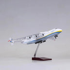 American Airlines B777-300ER Escala 1:150 (47 cm)