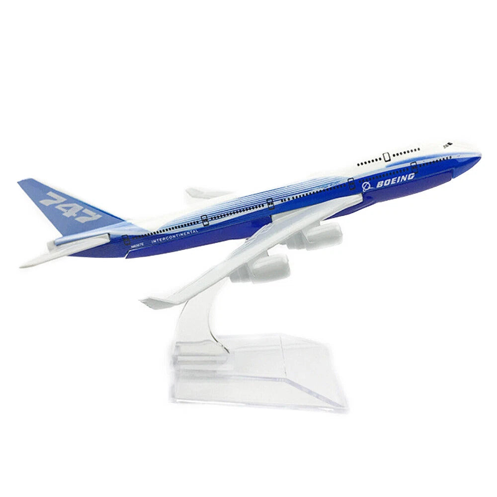 Model Plane Lan Boeing B767 15 Cm 1:400