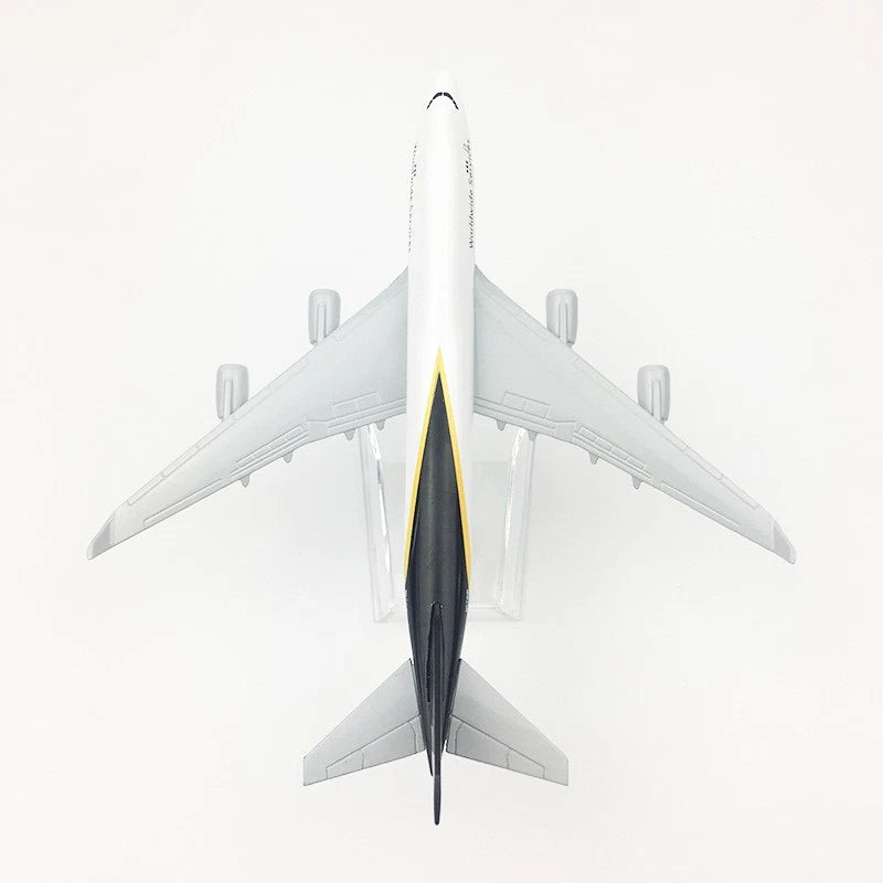 B747 UPS 1:400 (16 cm)