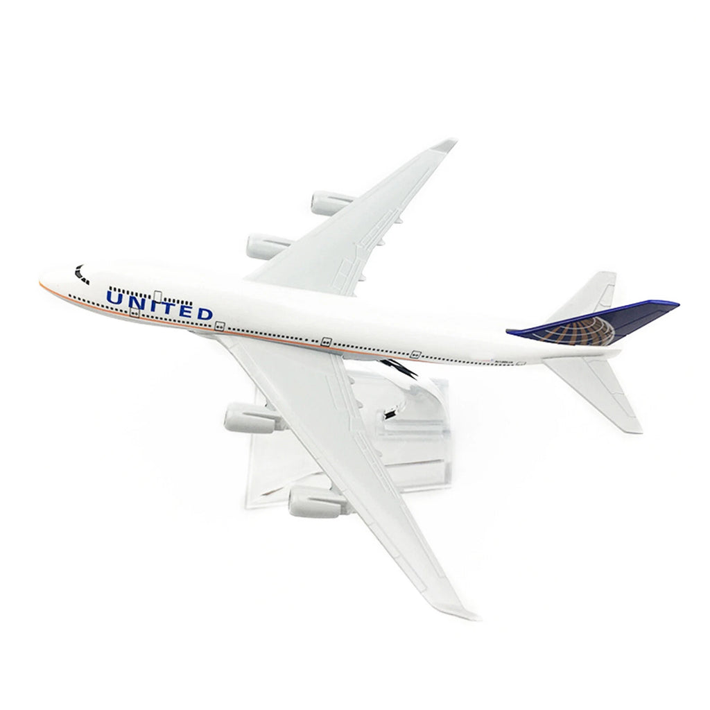 B747 United 1:400 (16 cm)