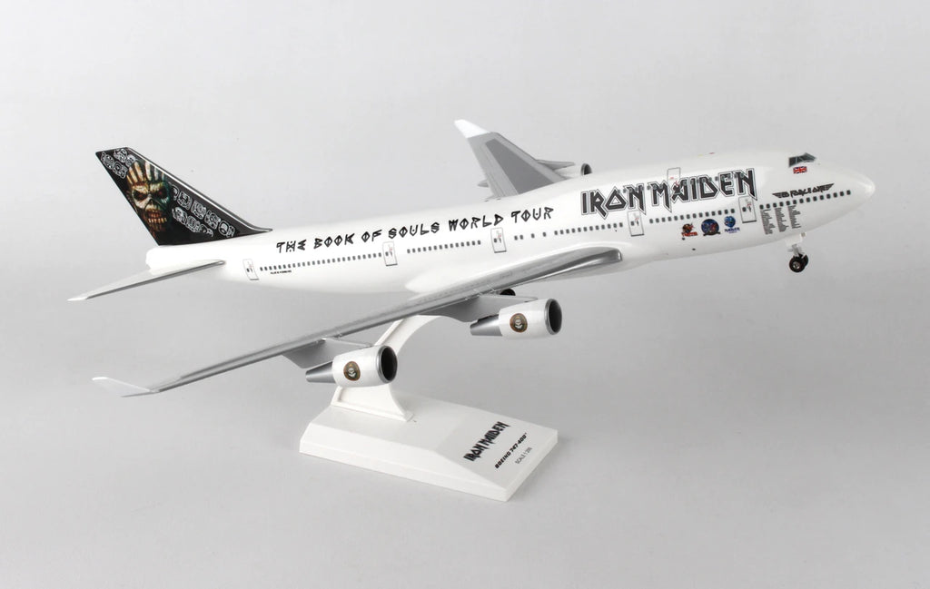 Iron Maiden Boeing 747-400 1:200 (35 cm)